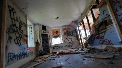 Whatever DID Jon Do? - IMG_6177.JPG