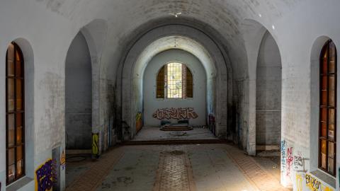 March 2021 - abandoned church joliette quebec (1 of 30).jpg