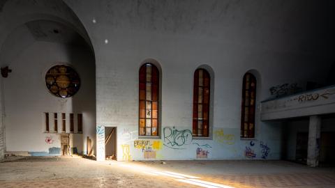 March 2021 - abandoned church joliette quebec (13 of 30).jpg