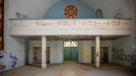 March 2021 - abandoned church joliette quebec (27 of 30).jpg