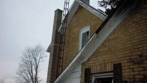 house - Medway-Road-Violated-Beauty37.jpg