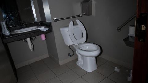 Bank, In Its Straight Angled Glory FT. The ONE Unit - IMG_8514.JPG