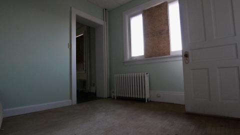 Ye Olde Apartments (+ Exteriors) - IMG_8533.JPG