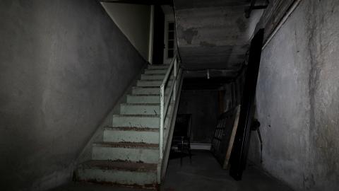 Ye Olde Apartments (+ Exteriors) - IMG_8591.JPG