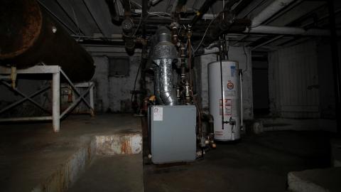 Ye Olde Apartments (+ Exteriors) - IMG_8595.JPG