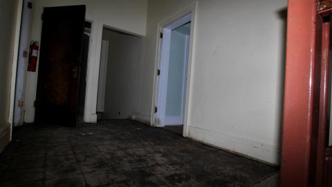 Ye Olde Apartments (+ Exteriors) - IMG_8606.JPG