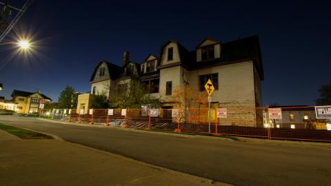 Ye Olde Apartments (+ Exteriors) - IMG_8615.JPG