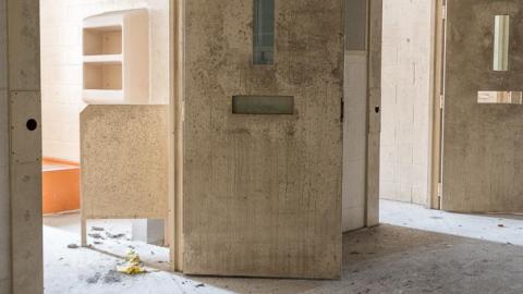 Fall 2018 - Abandoned Ontario Jail and Detention Centre Urban Exploration-17.jpg