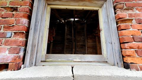 Sinkhole House - 20211120_111415.jpg