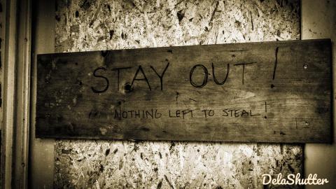 niagara falls apart - Add Watermark_2021_11_06_10_40_30 (16).jpg