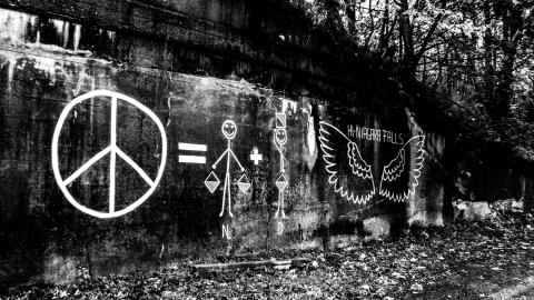 niagara falls apart - Add Watermark_2021_11_06_10_40_30 (22).jpg