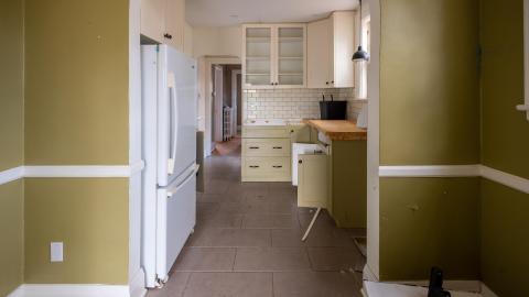 Winter 2021 - abandoned million dollar tudor house and salon (7 of 16).jpg