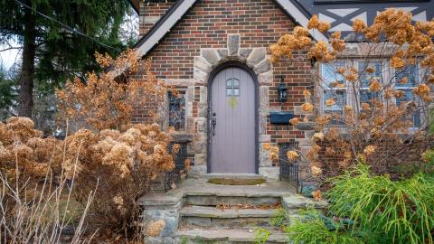 Winter 2021 - abandoned million dollar tudor house and salon (15 of 16).jpg