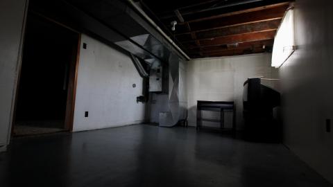 128 Old Mill Road - Nice Basement - IMG_9788.JPG