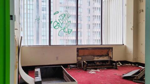 Stocks and Bonds - November 21st, 2021 - psx_20211121_225011_51697496765_o.jpg