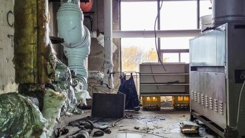 Stocks and Bonds - November 21st, 2021 - psx_20211121_225144_51697289429_o.jpg