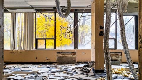 Stocks and Bonds - November 21st, 2021 - psx_20211121_181055_51695822362_o.jpg