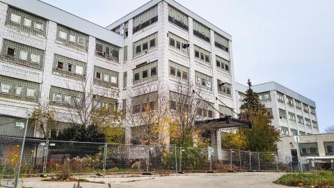 Sunshine Palace - November 21st, 2021 - psx_20211120_203220_51695383568_o.jpg