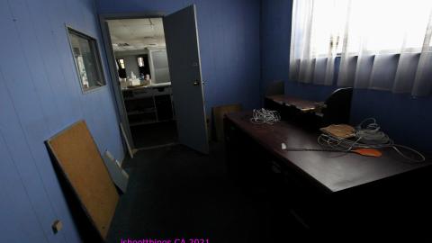 Seems The World Went CRAZY, Not CAMPING - IMG_9048.JPG