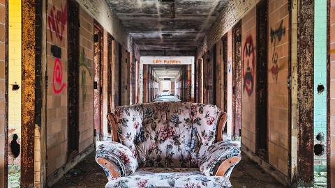 Burwash Prison - Dec 18, 2021 - PSX_20211218_223030.jpg