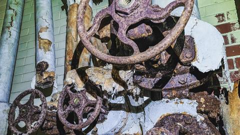 Burwash Prison - Dec 18, 2021 - PSX_20211218_215533_polarr.jpg