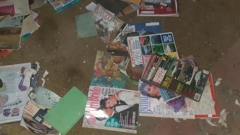 Magezines on the ground