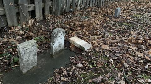 Kilbride Presbyterian Pioneer Cemetery New Years Eve 2021 - IMG_3703.JPG