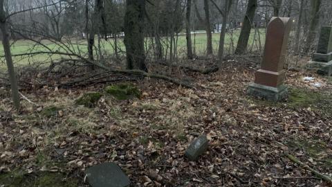 Kilbride Presbyterian Pioneer Cemetery New Years Eve 2021 - IMG_3710.JPG