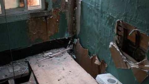 '12 visit - Eli-Barclay-House4.jpg