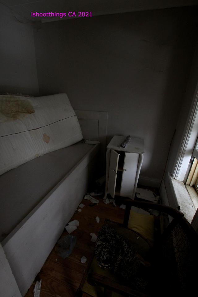 Follow The Yellow Brick Row photo 5