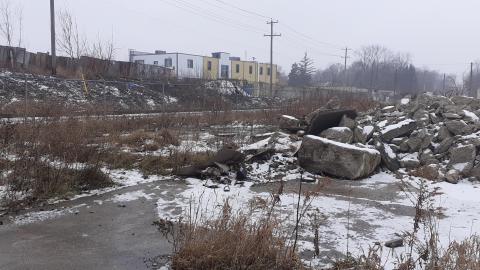 A view of the train tracks