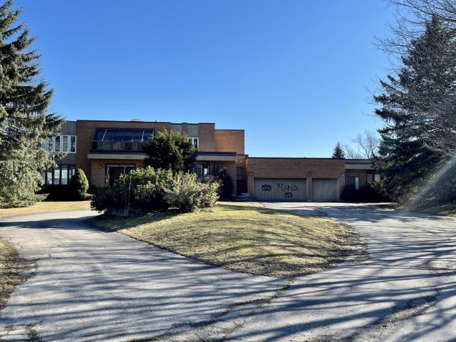 1980’s Luxury photo 2