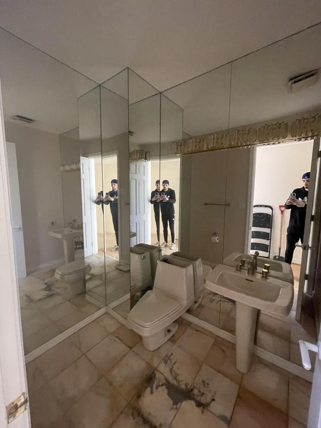 1980’s Luxury - Vaughan, Ontario