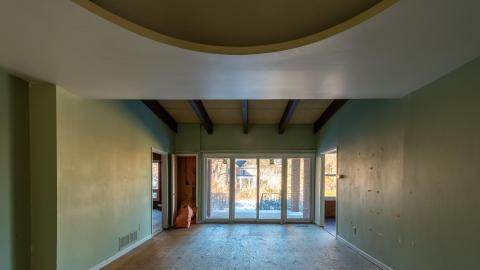 January 2022 - abandoned toronto bridle path mansion-35.jpg