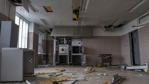 Medical Building - Oct '21 - Sanitizer01.jpg