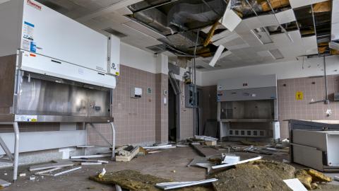 Medical Building - Oct '21 - Workstation01.jpg