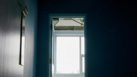 Medical Building - Oct '21 - BlueRoom01C.jpg