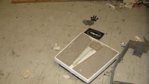 Crooked Overexposed Low-Res Photos From A Decade Ago - October 2012 - IMG_2369.JPG