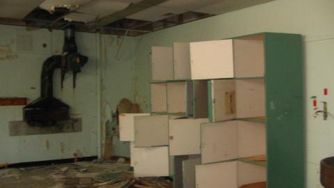 Crooked Overexposed Low-Res Photos From A Decade Ago - October 2012 - IMG_2374.JPG