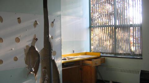 Crooked Overexposed Low-Res Photos From A Decade Ago - October 2012 - IMG_2399.JPG