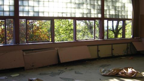 Crooked Overexposed Low-Res Photos From A Decade Ago - October 2012 - IMG_2439.JPG