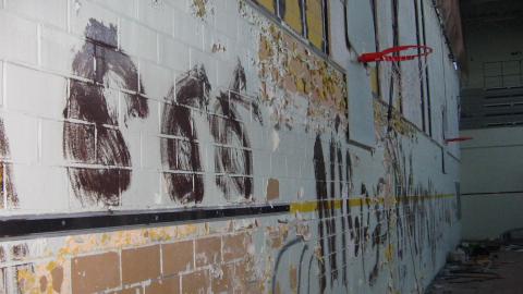 Crooked Overexposed Low-Res Photos From A Decade Ago - October 2012 - IMG_2456.JPG