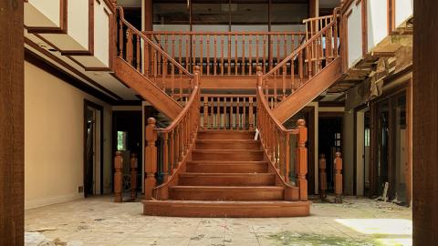 Photo from 2019 before the vandalism