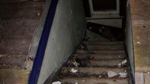 This old House - 9b.jpg