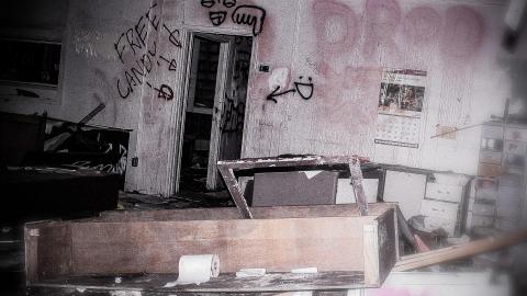 crowe's feet - Add Watermark_2022_02_20_09_18_35 (56).jpg