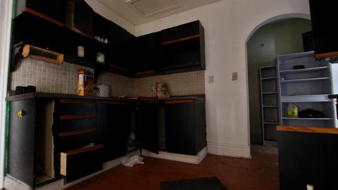 53 Courtland Ave East - IMG_0434.JPG