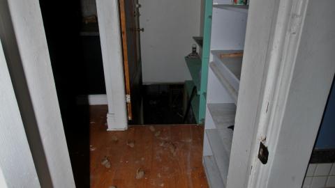 53 Courtland Ave East - IMG_0449.JPG