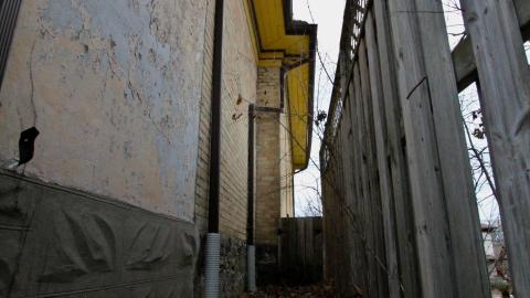 53 Courtland Ave East - IMG_0458.JPG