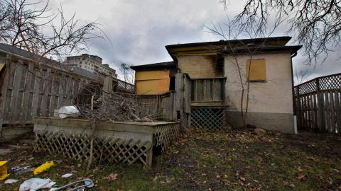 53 Courtland Ave East - IMG_0459.JPG