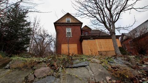 45 Courtland Ave East - IMG_0528.JPG